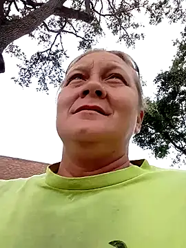 wetnwildforyou online show from October 30, 2025, 3:35 pm