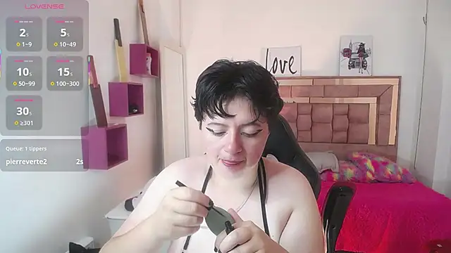 Snapshot of safyka chatting on September 19, 2025, 11:38 pm safyka online show from September 19, 2025, 11:38 pm