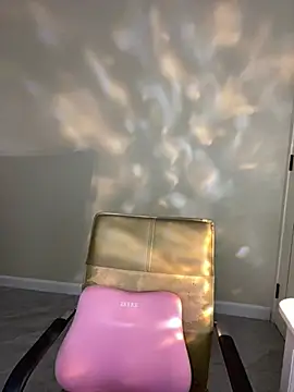 Snapshot of xiaowang0523 chatting on March 11, 2025, 12:00 am xiaowang0523 online show from March 11, 2025, 12:00 am