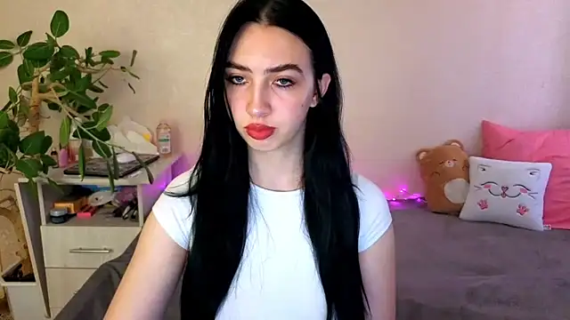 WildKittenX  online show from May 24, 2026, 5:01 am