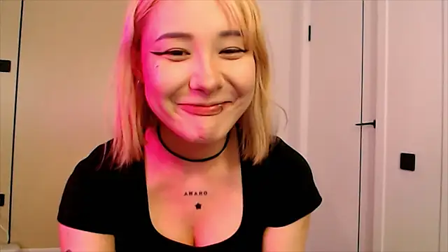 ka00ru chan online show from July 15, 2026, 10:37 pm