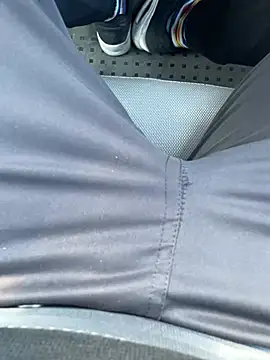 Smallcoco26 online show from March 13, 2025, 2:33 pm