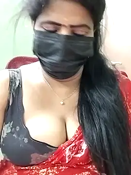 Snapshot of abinaya26 chatting on March 25, 2026, 7:42 pm abinaya26 online show from March 25, 2026, 7:42 pm