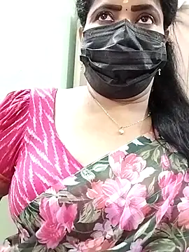 Snapshot of abinaya26 chatting on April 3, 2026, 2:59 pm abinaya26 online show from April 3, 2026, 2:59 pm