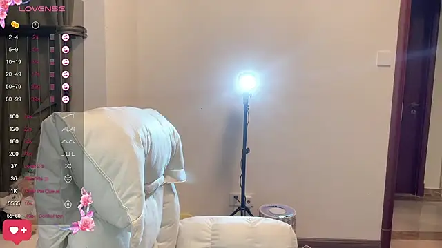 Yik-11 online show from September 19, 2025, 5:35 pm