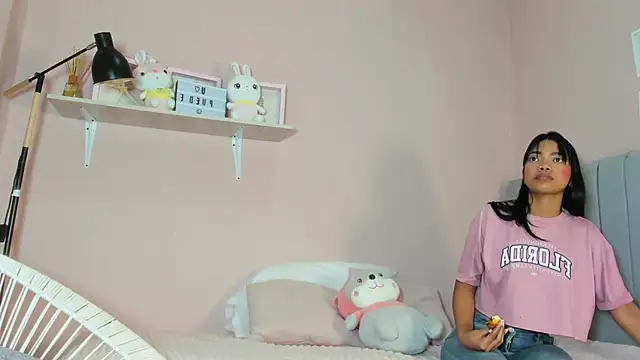 mary cute9 online show from September 30, 2025, 12:32 pm