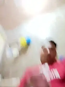 crisssalazar online show from January 13, 2026, 1:44 am