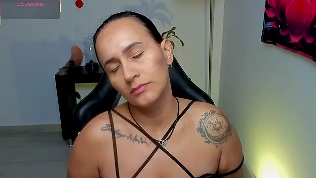 Sara Charmy online show from May 30, 2026, 11:07 am
