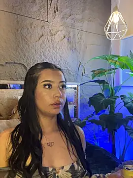 Snapshot of i_sabella_25 chatting on April 15, 2026, 6:31 am i sabella 25 online show from April 15, 2026, 6:31 am