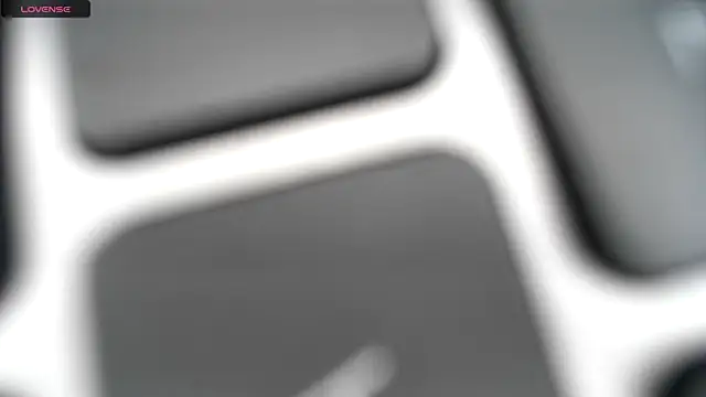 lovelyenigma365 online show from January 6, 2026, 5:05 pm