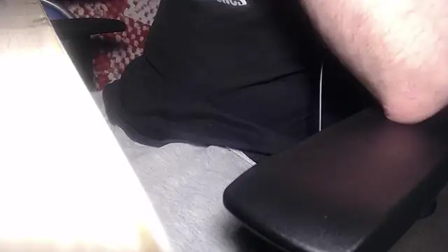 GreekDaddyNickOfficial online show from March 11, 2025, 9:37 pm