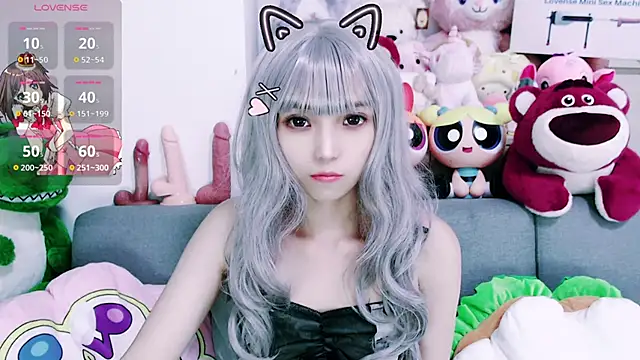 chenenna7 online show from September 18, 2025, 1:57 pm