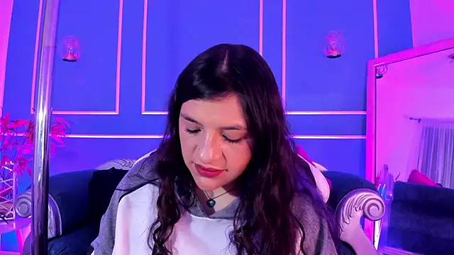 TaraTaylorr online show from December 21, 2025, 3:02 am