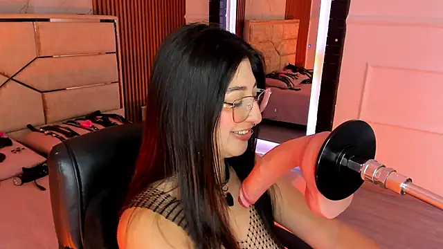 Gabrielakassi online show from November 22, 2025, 12:15 pm