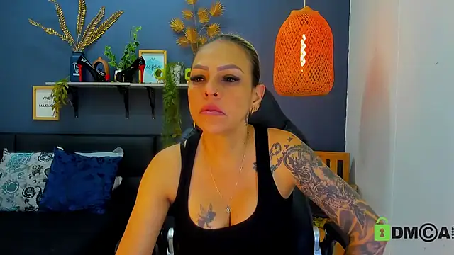 yessila parker online show from April 20, 2026, 8:39 am