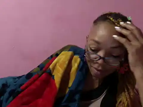 Snapshot of Ladyzee25 chatting on January 9, 2026, 3:53 am Ladyzee25 online show from January 9, 2026, 3:53 am