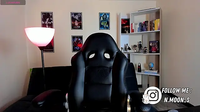 Nezuuuuu  online show from September 9, 2025, 11:15 pm