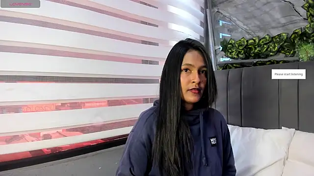 Snapshot of Fernanda_liie_ chatting on September 23, 2025, 12:41 pm Fernanda liie online show from September 23, 2025, 12:41 pm