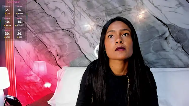 Snapshot of Fernanda_liie_ chatting on October 6, 2025, 1:19 pm Fernanda liie online show from October 6, 2025, 1:19 pm