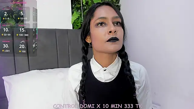 Snapshot of Fernanda_liie_ chatting on October 23, 2025, 12:48 pm Fernanda liie online show from October 23, 2025, 12:48 pm