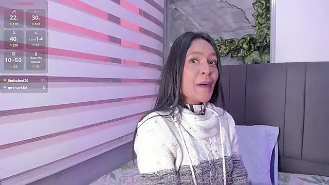 Snapshot of Fernanda_liie_ chatting on December 4, 2025, 12:25 pm Fernanda liie online show from December 4, 2025, 12:25 pm