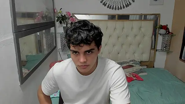 heiker  online show from October 21, 2025, 4:46 am