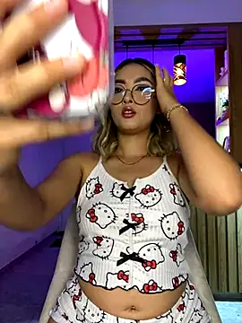 Snapshot of allison_wen chatting on November 4, 2025, 1:27 am allison wen online show from November 4, 2025, 1:27 am