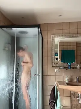 xy monkeyBigCock online show from October 24, 2025, 9:38 am