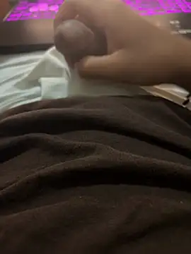 Snapshot of yeezy2819 chatting on February 27, 2025, 6:40 am yeezy2819 online show from February 27, 2025, 6:40 am