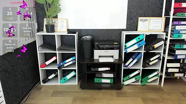 meow mellie online show from September 26, 2025, 2:26 am