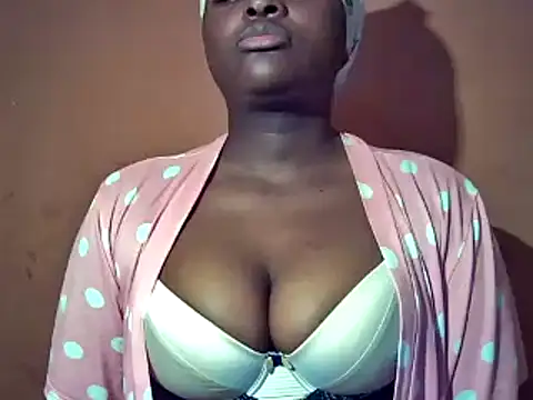 sexyhips2001 online show from September 28, 2025, 8:58 pm