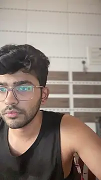 DoctorAlonee46 online show from September 24, 2025, 10:18 am