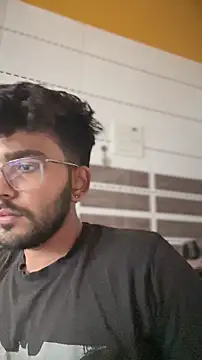 DoctorAlonee46 online show from October 17, 2025, 10:18 am