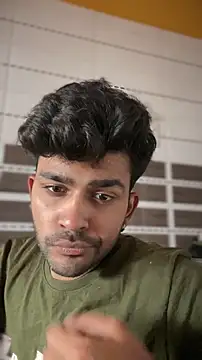 DoctorAlonee46 online show from November 3, 2025, 8:26 am