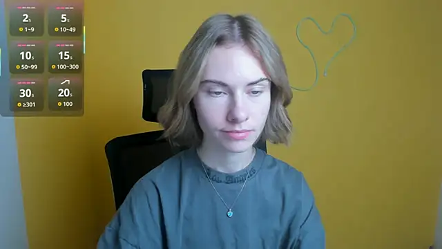 Fiona Night online show from November 26, 2025, 6:14 am