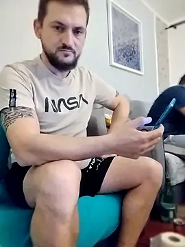 Snapshot of iurinicola chatting on February 1, 2026, 9:24 pm iurinicola online show from February 1, 2026, 9:24 pm