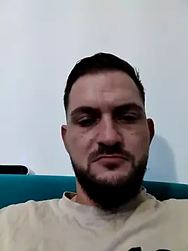 Snapshot of iurinicola chatting on February 9, 2026, 9:19 pm iurinicola online show from February 9, 2026, 9:19 pm