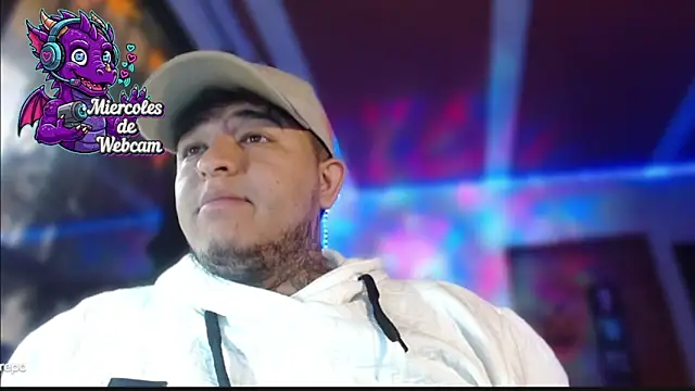 Strip Classes Col online show from October 15, 2025, 3:12 pm