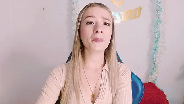 hannah 026 online show from October 7, 2025, 1:41 pm