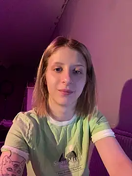 amorearte m online show from March 6, 2025, 5:11 pm