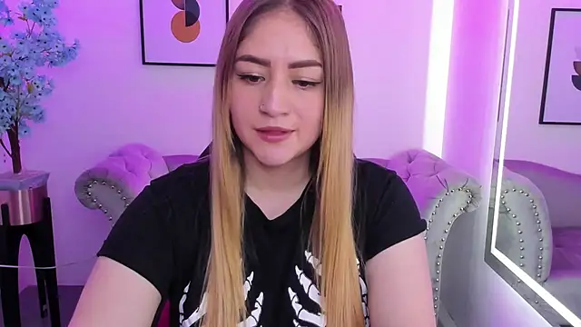 Agatha luxx online show from March 17, 2025, 12:46 pm