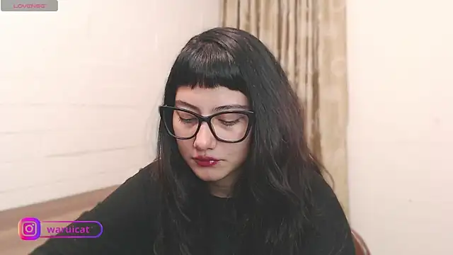 Laury uri online show from February 17, 2026, 1:24 am