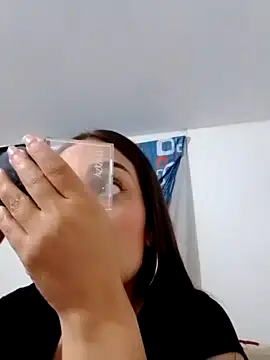 Snapshot of Ehilyn chatting on October 10, 2025, 11:15 pm Ehilyn online show from October 10, 2025, 11:15 pm