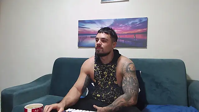 Tiberius hunk online show from December 18, 2025, 5:57 am