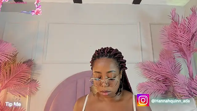 Snapshot of Hanaahquinn chatting on April 25, 2026, 11:57 am Hanaahquinn online show from April 25, 2026, 11:57 am