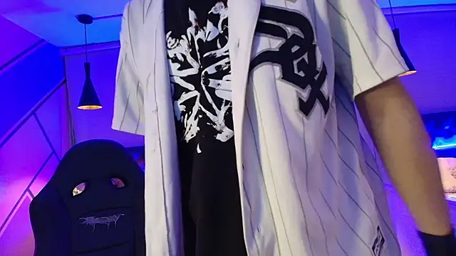 Andrew Wolff online show from November 5, 2025, 3:17 am