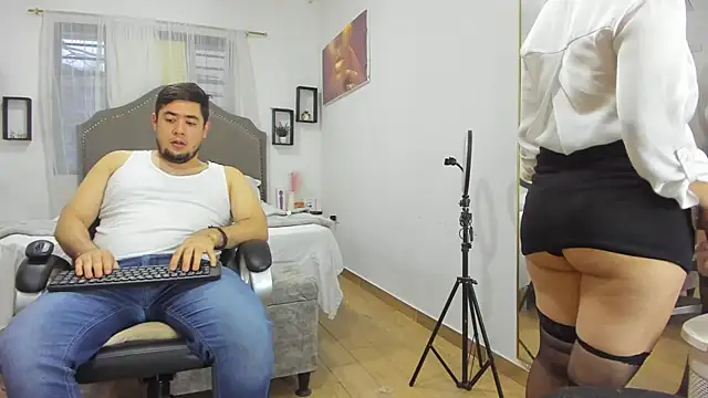 tinaandedward online show from March 4, 2025, 11:29 am