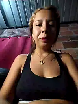 Snapshot of Sweet-Breast-Milk chatting on March 21, 2025, 4:06 am Sweet-Breast-Milk online show from March 21, 2025, 4:06 am