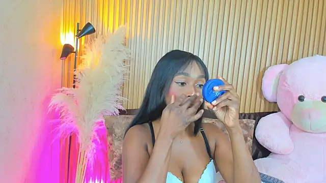 AlexiaAbbey online show from October 3, 2025, 7:33 pm