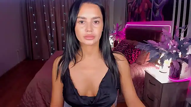 DanaSincere online show from November 9, 2025, 6:01 am